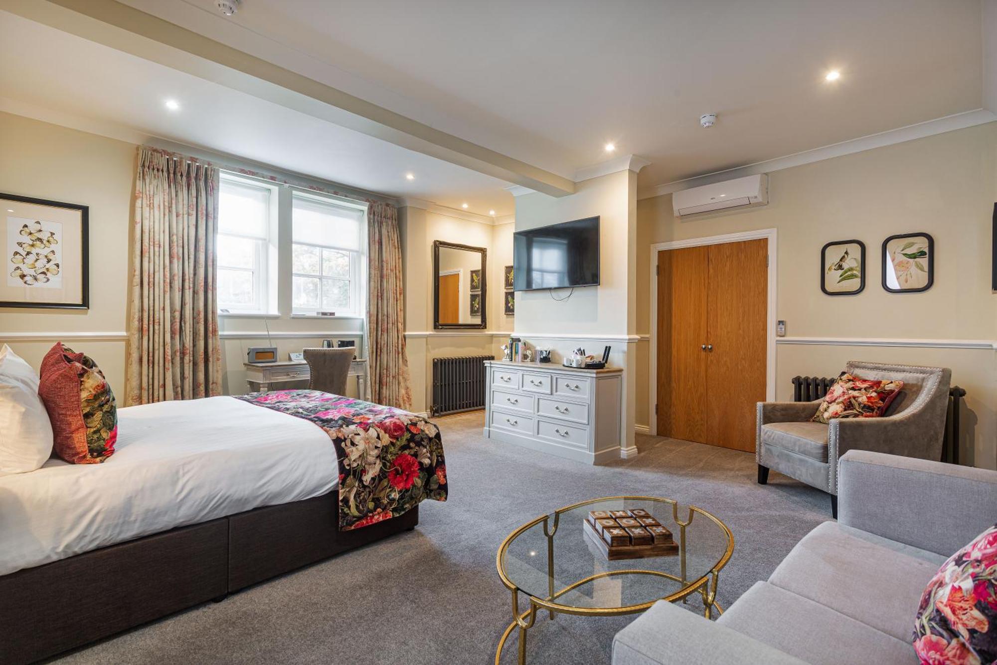 The White Horse Hotel, Romsey, Hampshire Dış mekan fotoğraf