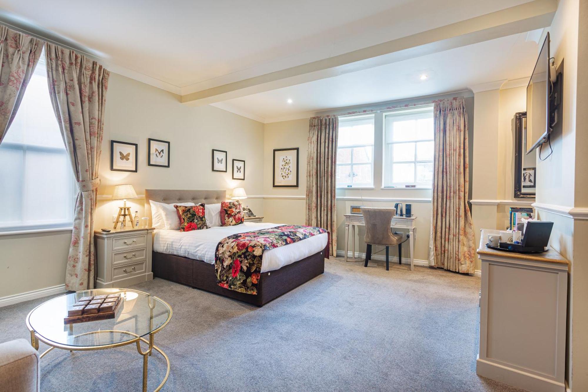 The White Horse Hotel, Romsey, Hampshire Dış mekan fotoğraf