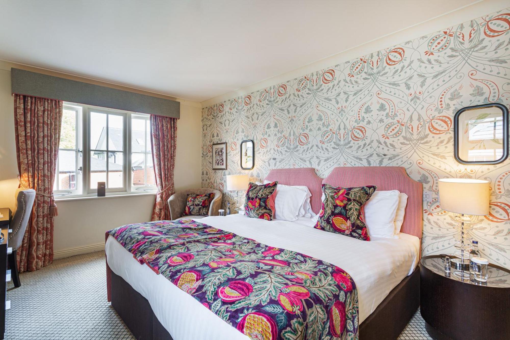 The White Horse Hotel, Romsey, Hampshire Dış mekan fotoğraf