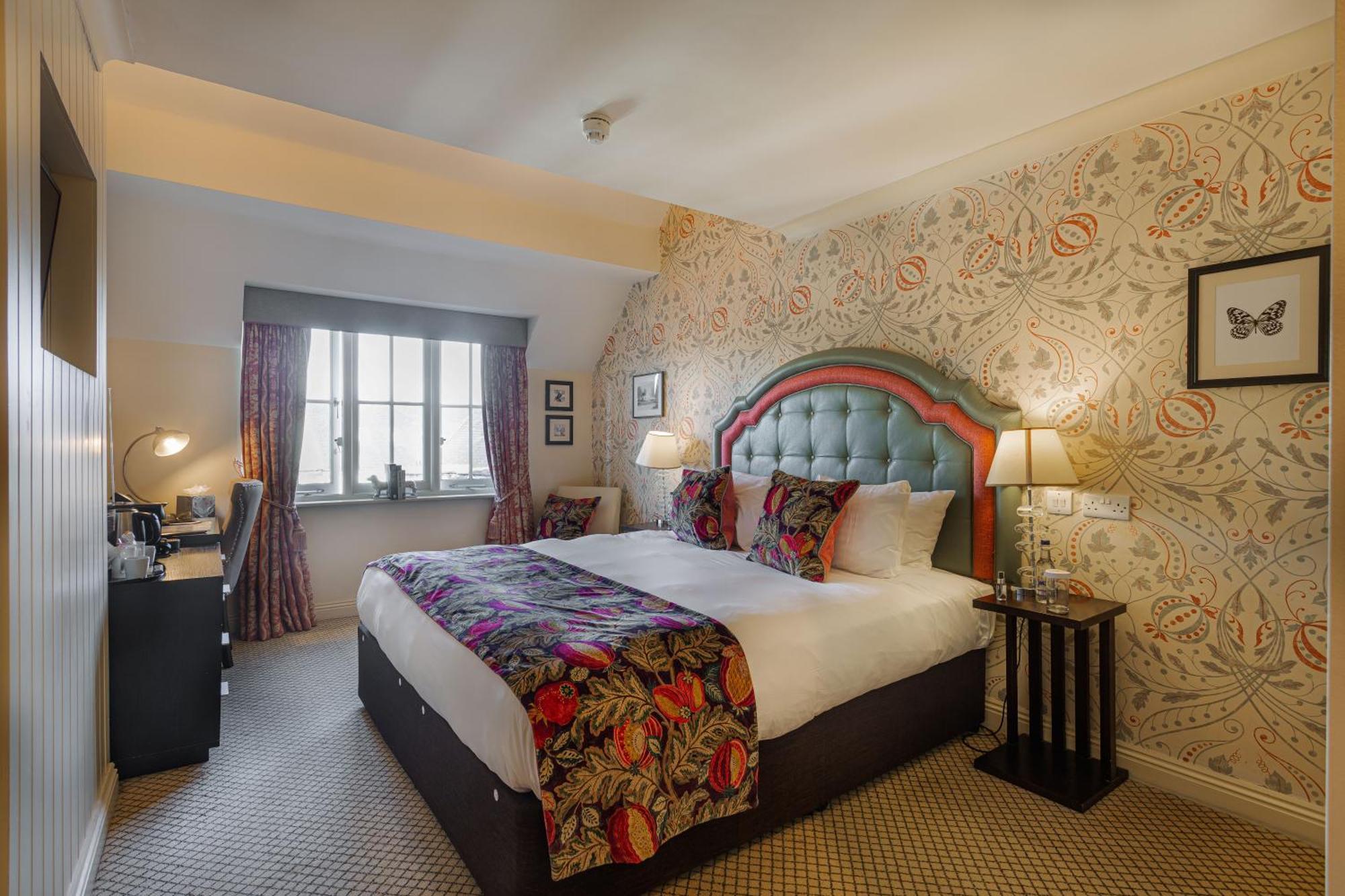 The White Horse Hotel, Romsey, Hampshire Dış mekan fotoğraf